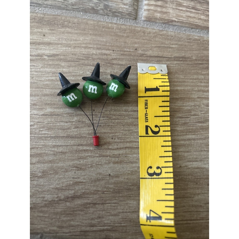 Department 56 M&M s‎ Haunted House Roof Ornament Only (house Not Included) - Picture 3 of 3